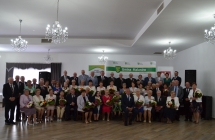 Grupa starszych osob